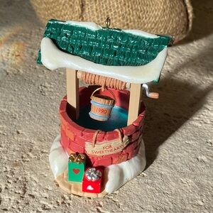 Hallmark keepsake ornament from 1990 in box